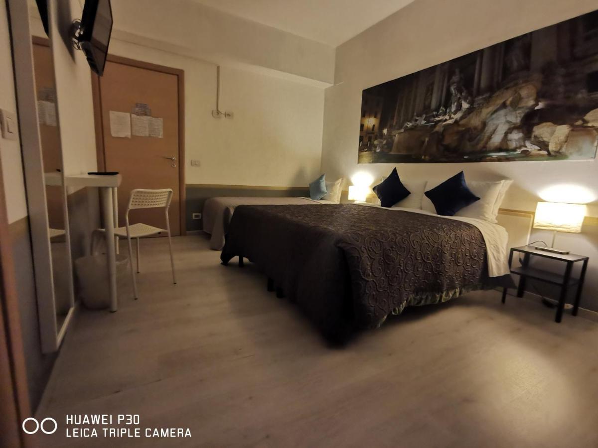 Domus Viatoris Hotel Rome Exterior photo