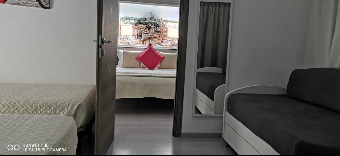Domus Viatoris Hotel Rome Exterior photo
