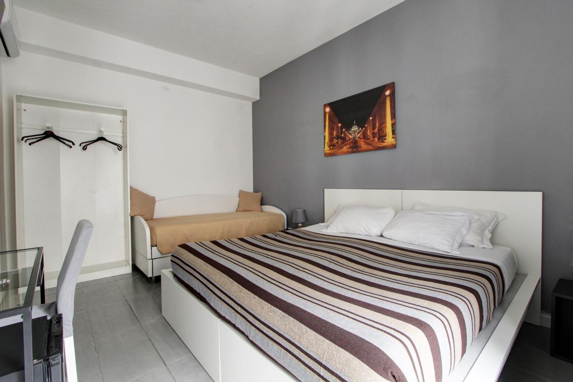 Domus Viatoris Hotel Rome Exterior photo